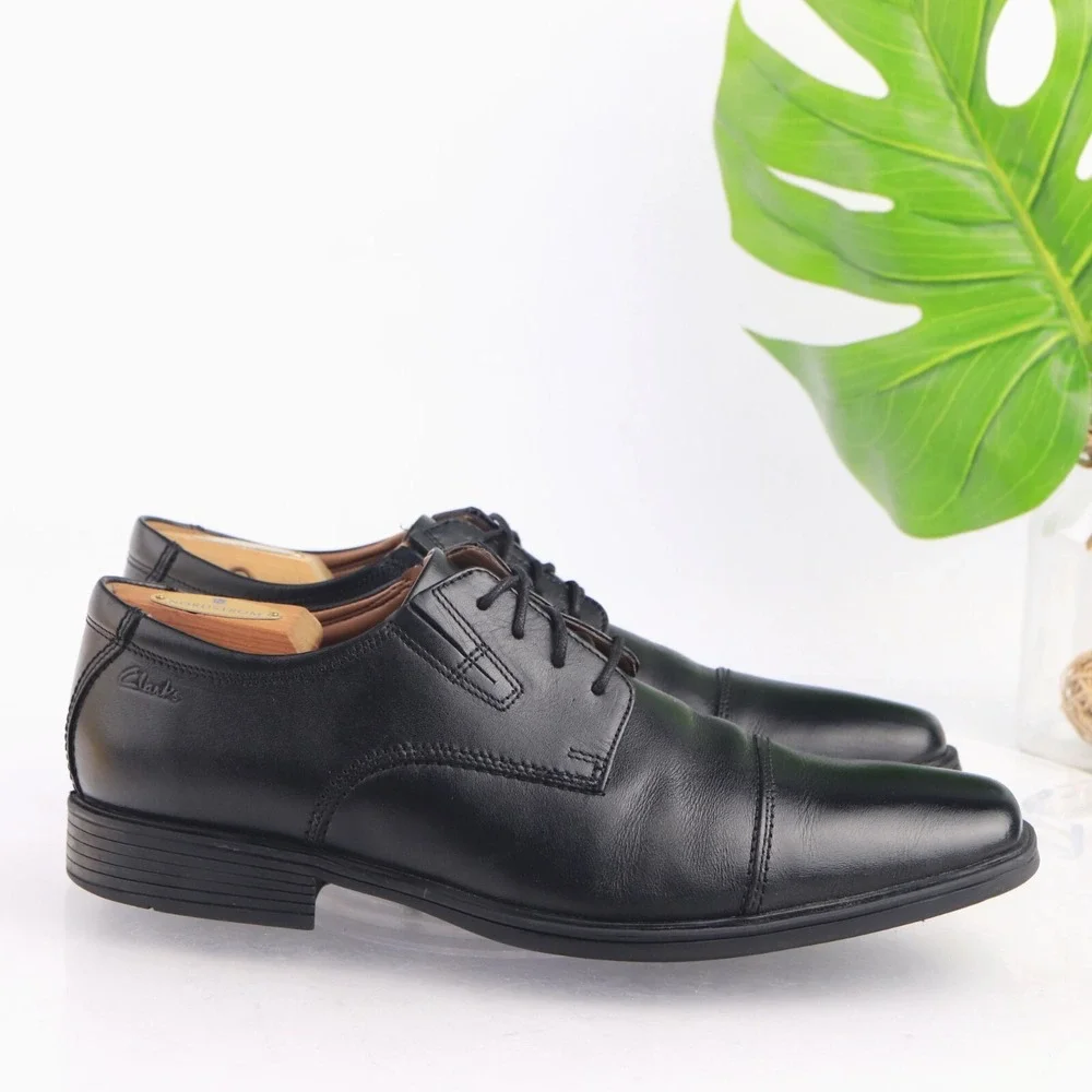 Clarks Mens Tilden Oxfords Size 10.5 M Black Leather Cap Toe Comfort Dress Shoes